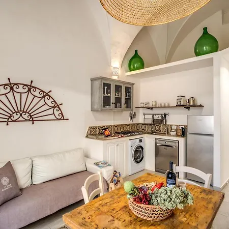 Apartment Storie E Affreschi - Le Di Valentina Gallipoli